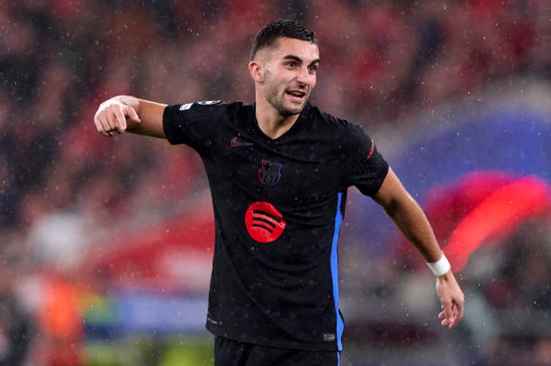 التفاصيل المالية تعرقل انتقال فيران توريس إلى أستون فيلا